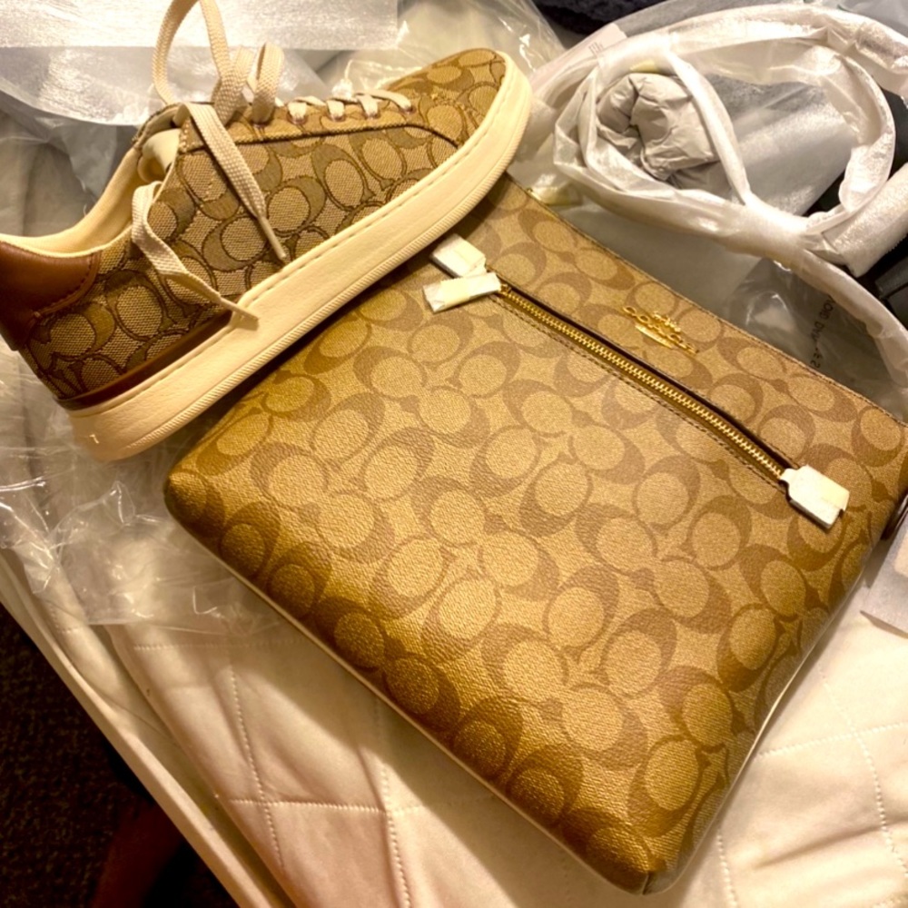 Coac shoes/purse